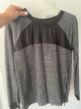 Calvin Klein Womens Sweater Size XS